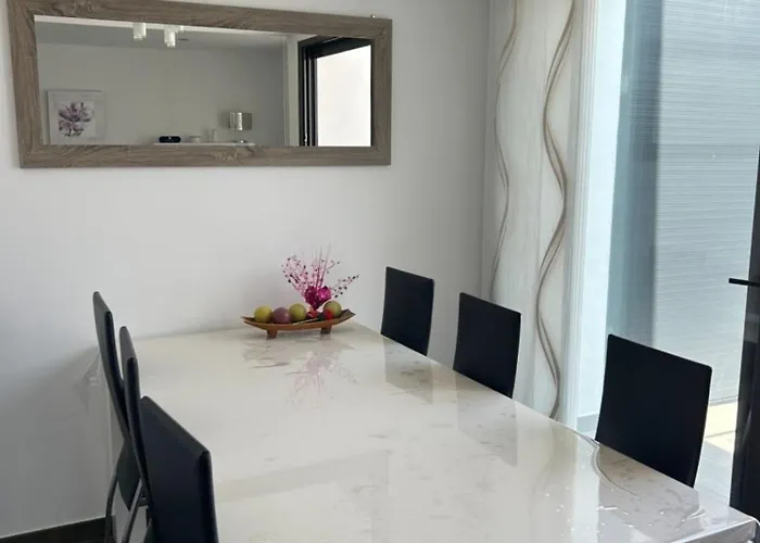 Haus Cris L' Escala